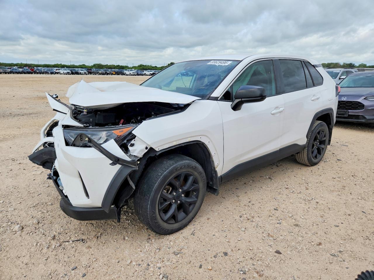 2022 Toyota Rav4 Le - zdjęcie główne