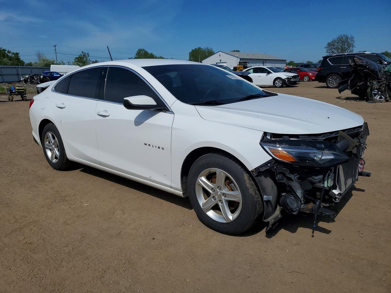2021 Chevrolet Malibu Ls - zdjęcie 4