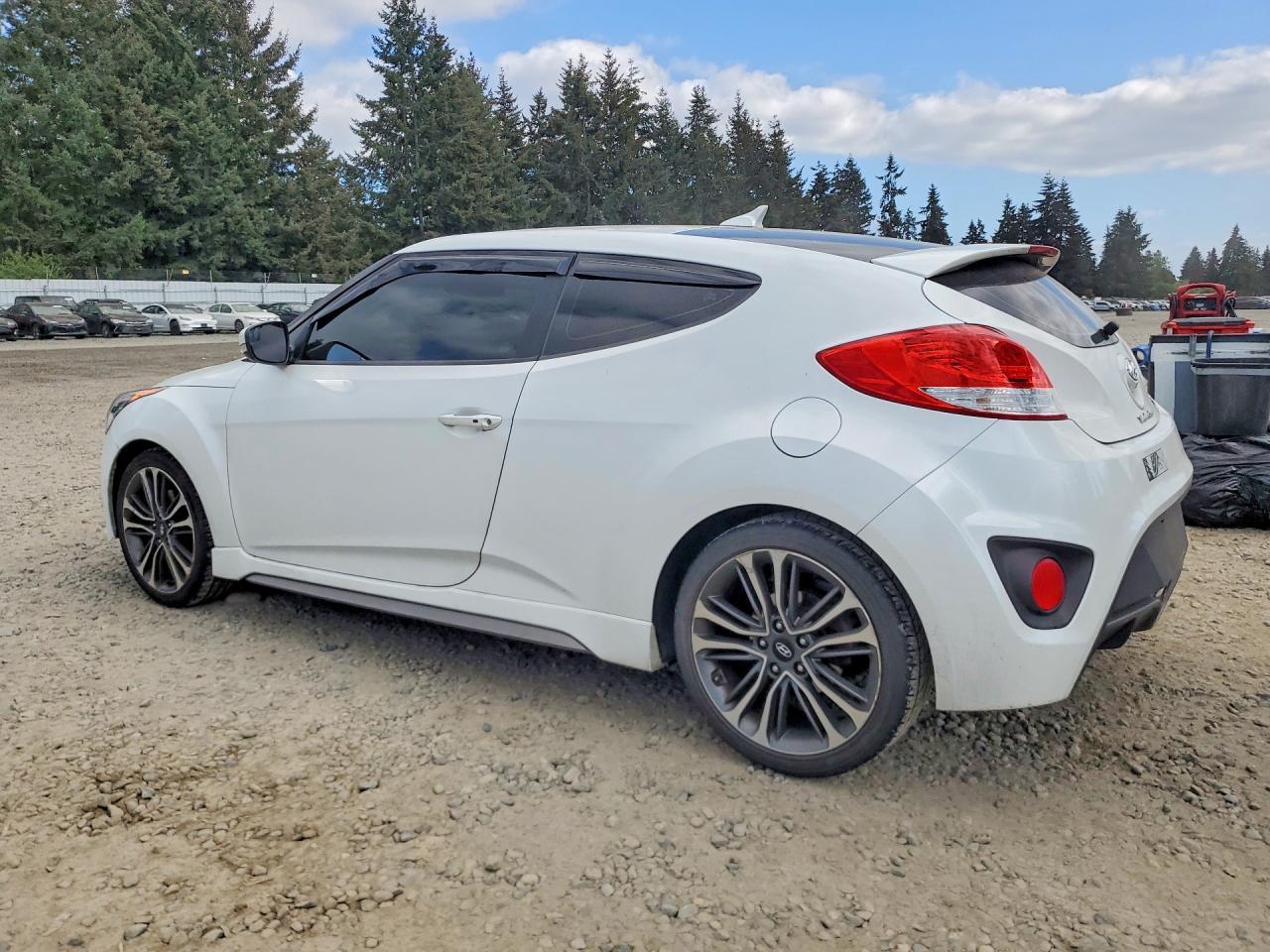 2016 Hyundai Veloster Turbo - zdjęcie 2