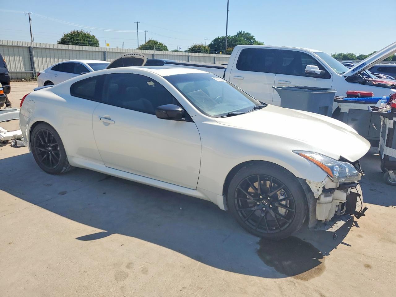 2015 Infiniti Q60 Coupe Sport Limited - zdjęcie 4