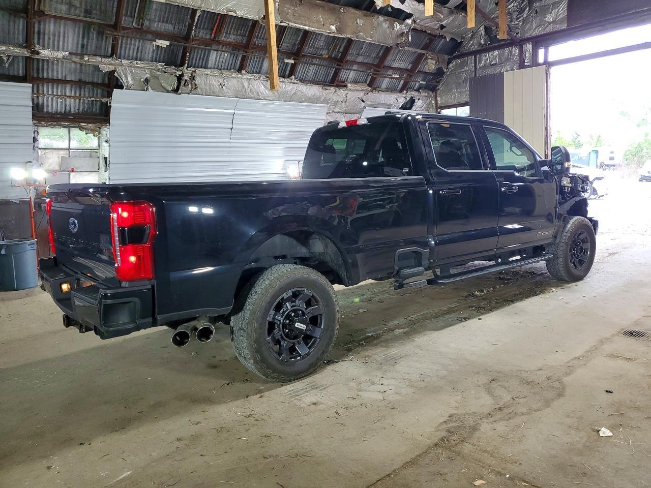 2024 Ford F-250 Supe - zdjęcie 3