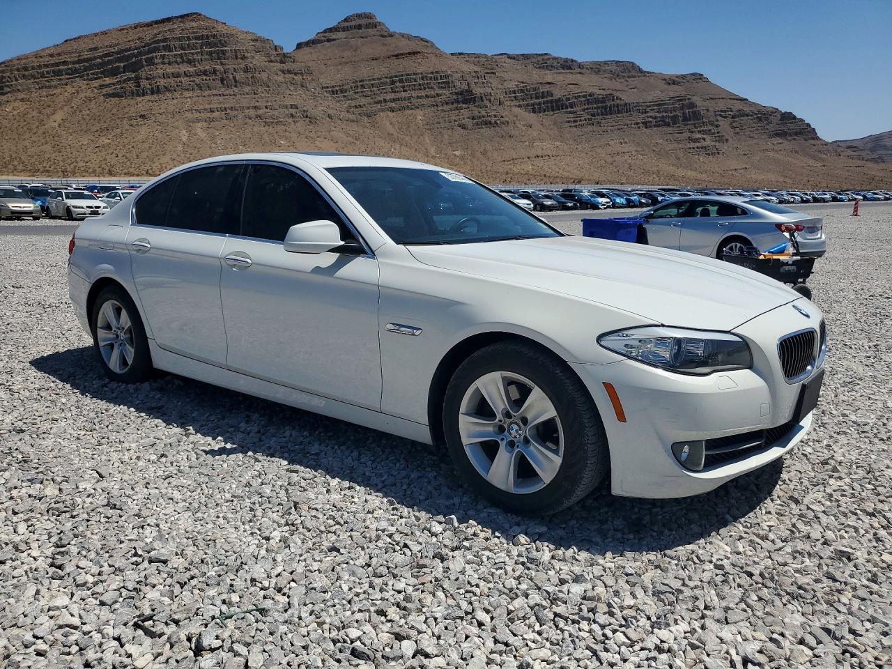 2013 BMW 528 I - zdjęcie 4