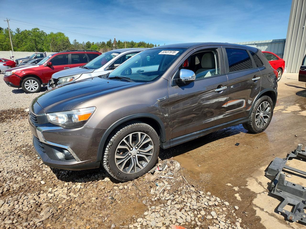 2017 Mitsubishi Outlander Sport Es - zdjęcie główne