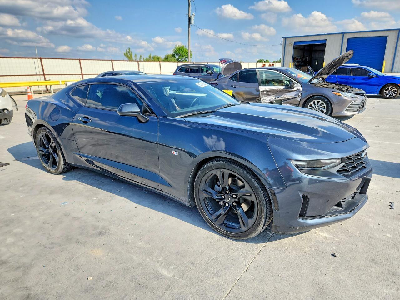 2021 Chevrolet Camaro Ls - zdjęcie 4