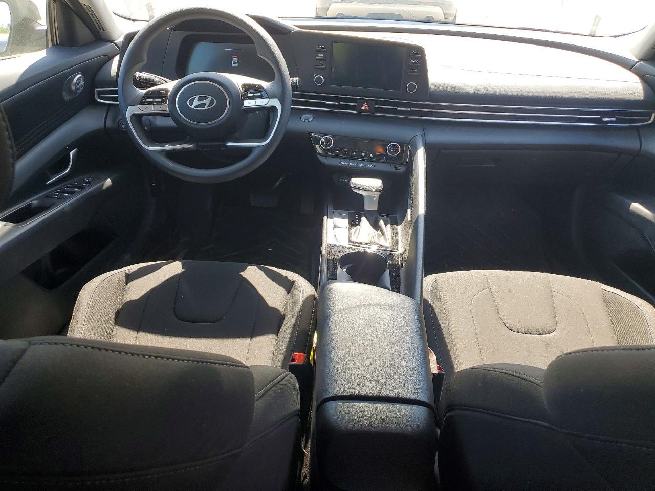 2025 Hyundai Elantra Hybrid Blue - zdjęcie 8