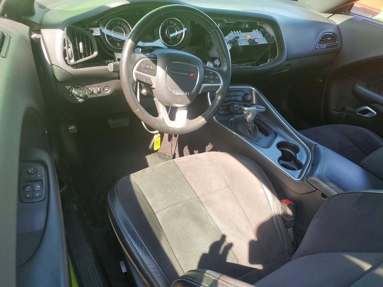 2015 Dodge Challenger R - zdjęcie 8
