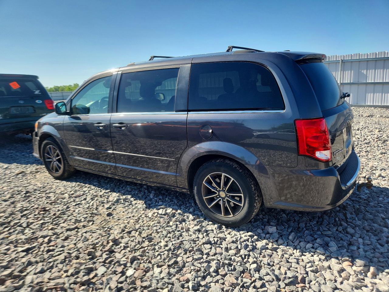 2017 Dodge Grand Caravan Sxt - zdjęcie 2