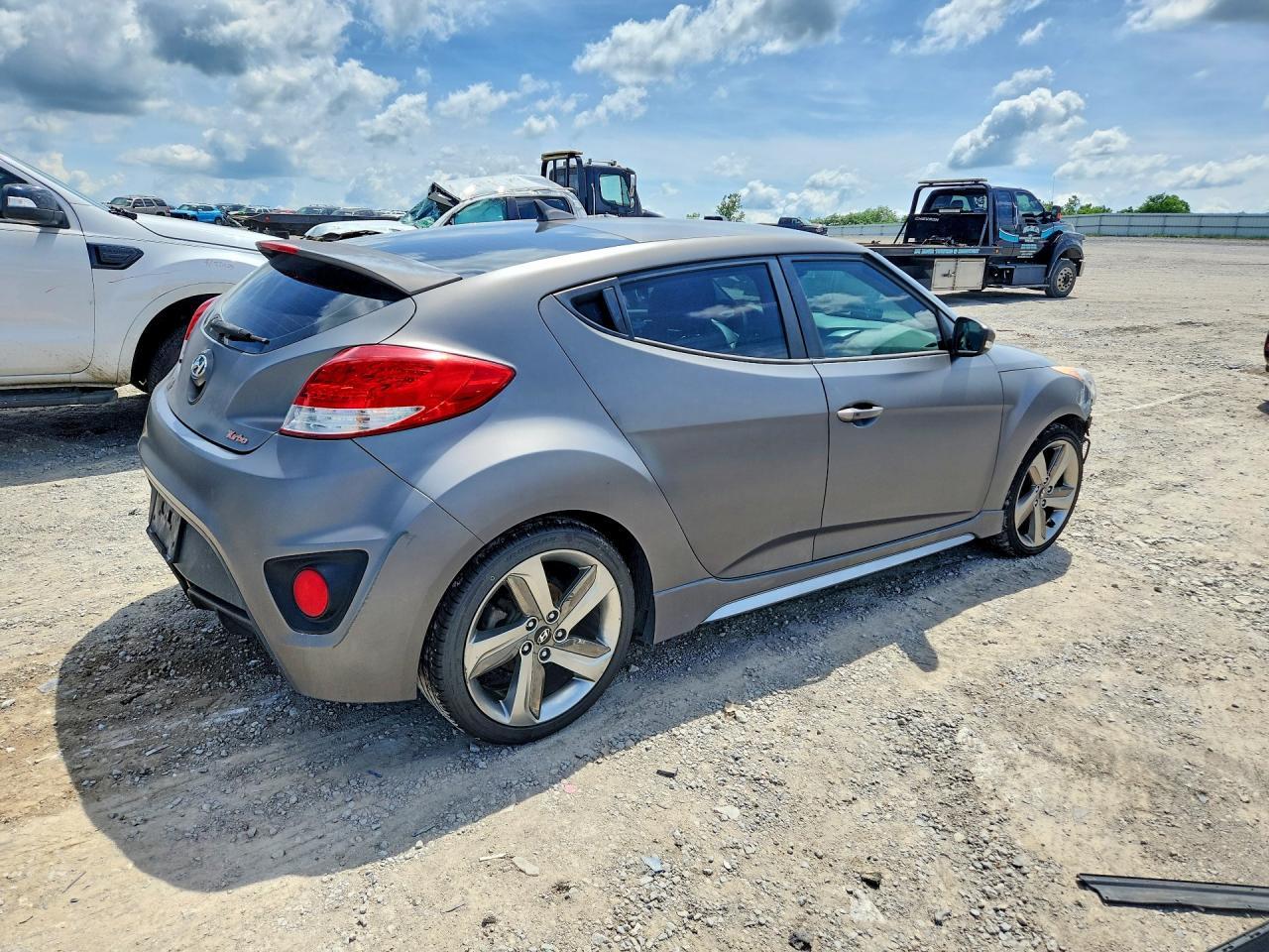 2013 Hyundai Veloster Turbo - zdjęcie 3