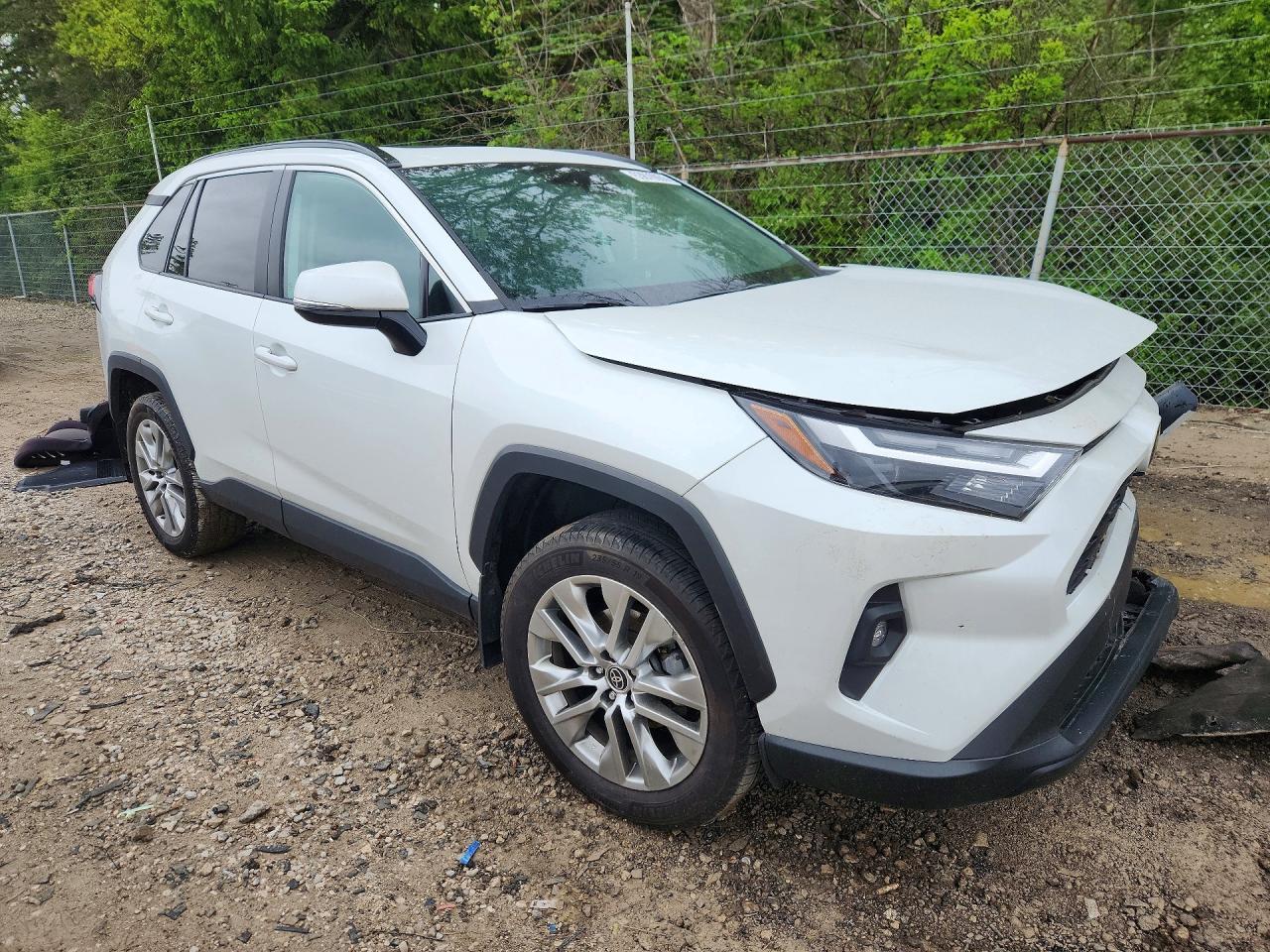 2023 Toyota Rav4 Xle Premium - zdjęcie 4