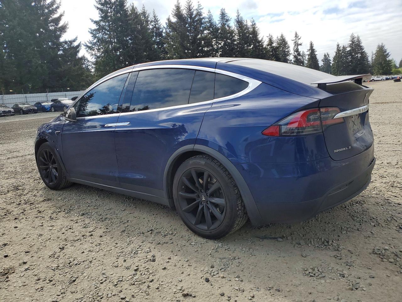2018 Tesla Model X - zdjęcie 2