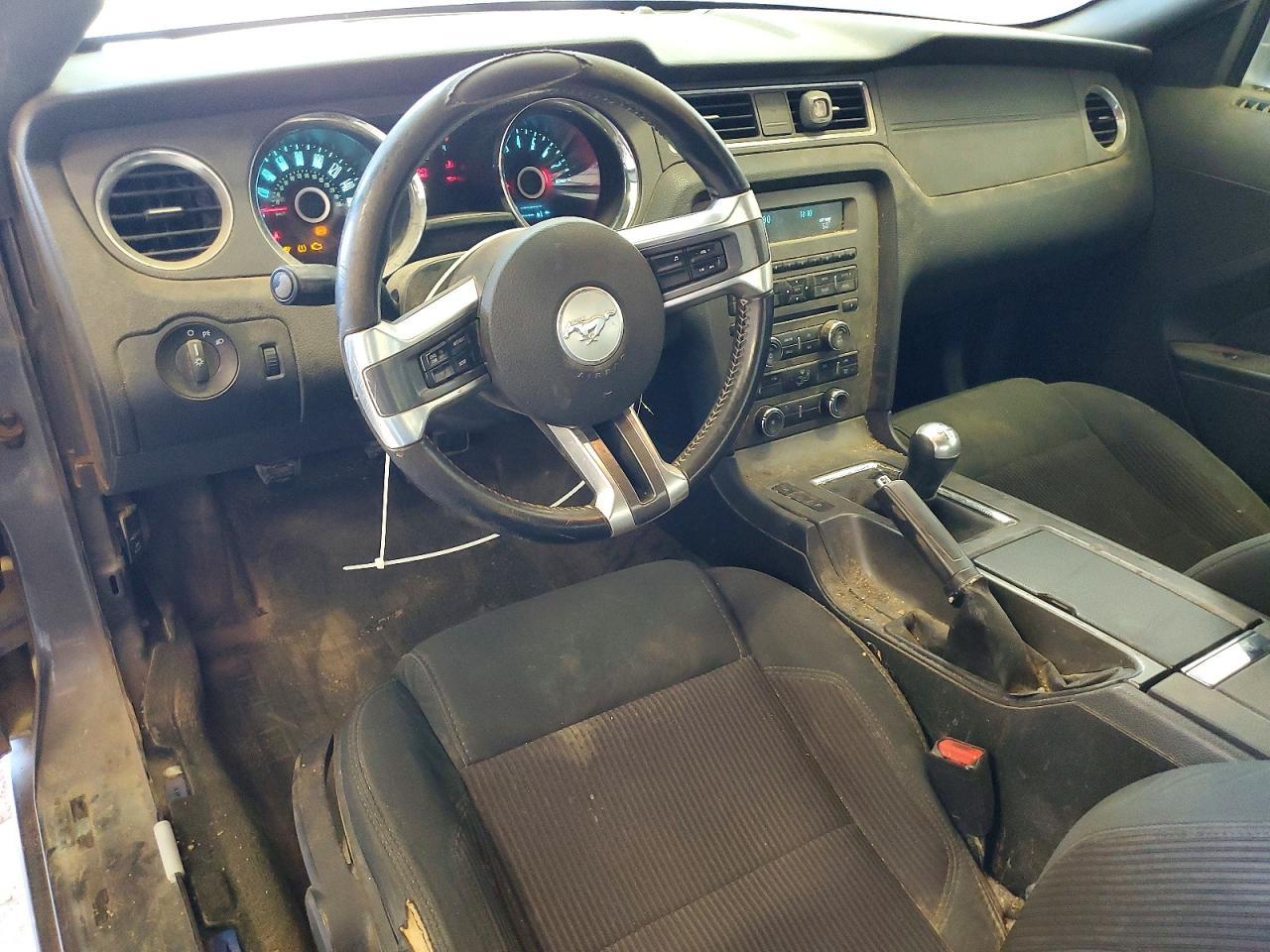 2014 Ford Mustang - zdjęcie 8
