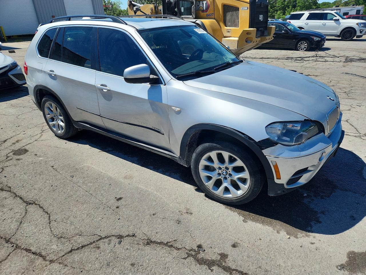 2013 BMW X5 xDrive35I - zdjęcie 4