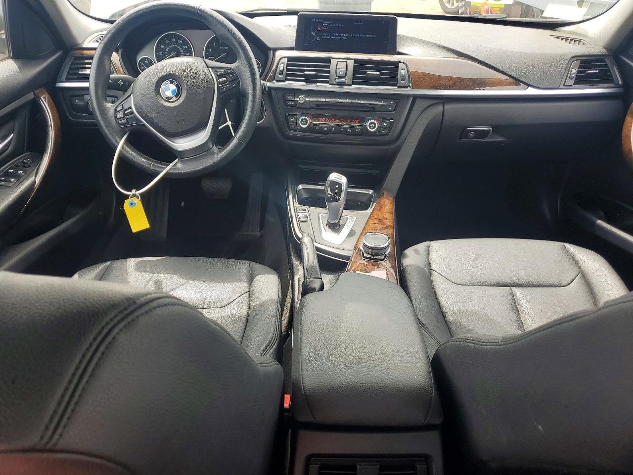 2015 BMW 3 Series - zdjęcie 8