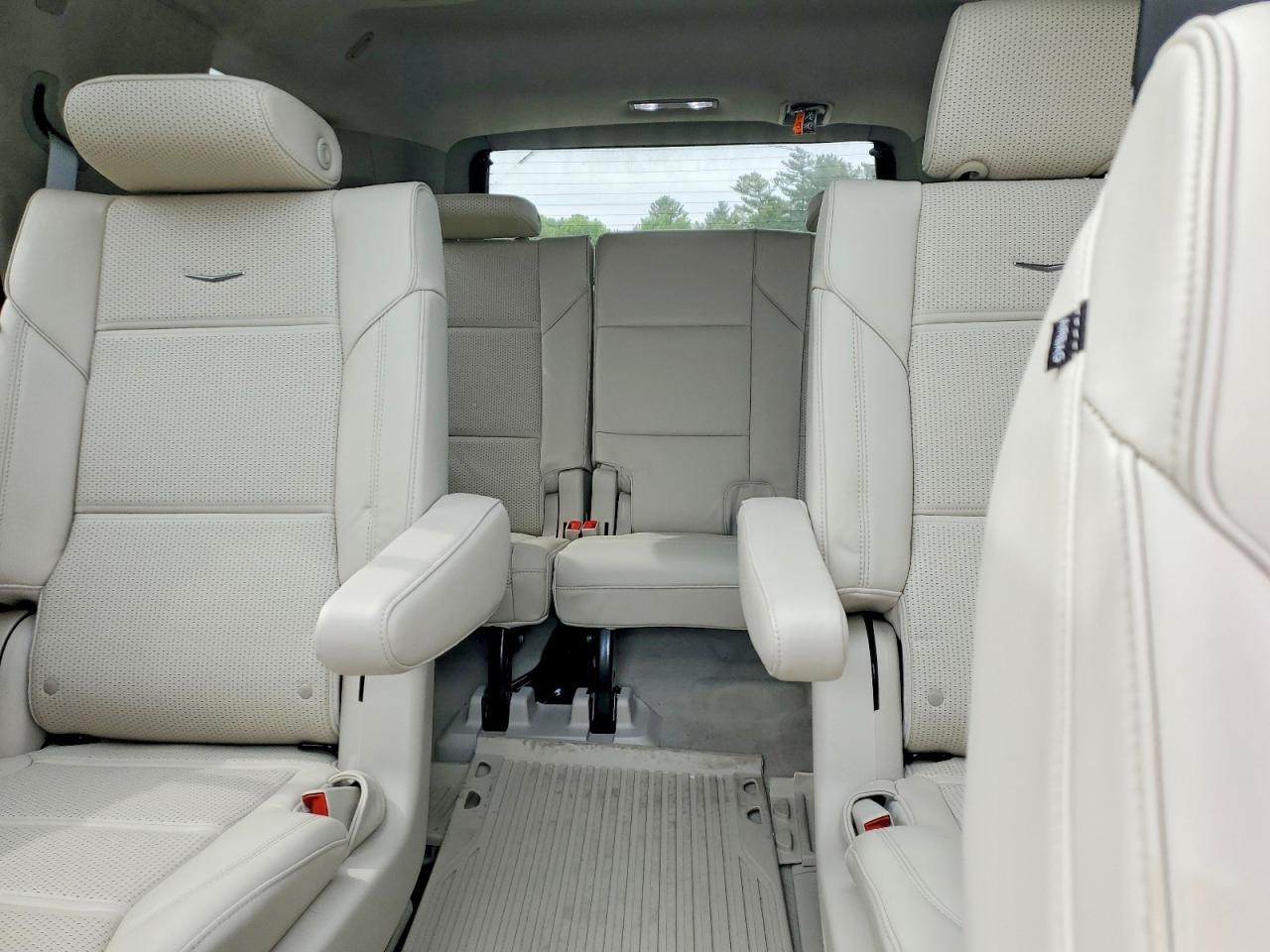 2025 Cadillac Escalade Sport Platinum - zdjęcie 10