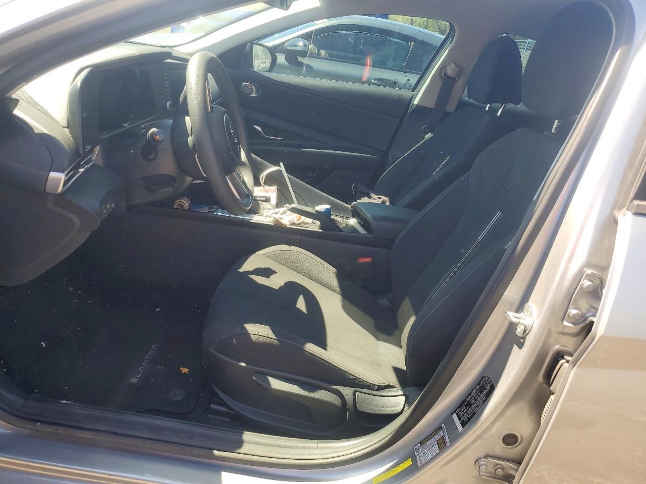 2023 Hyundai Elantra Sel - zdjęcie 7