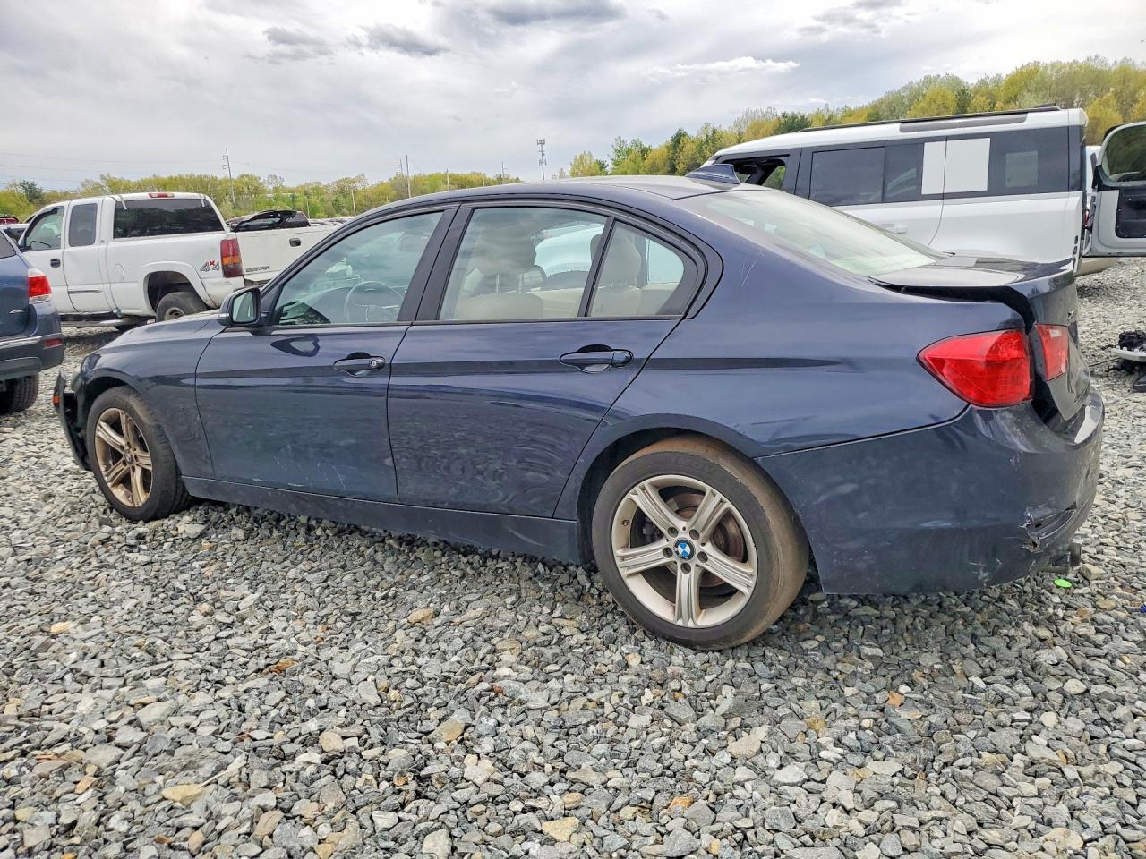 BMW Seria 3 - zdjęcie 2