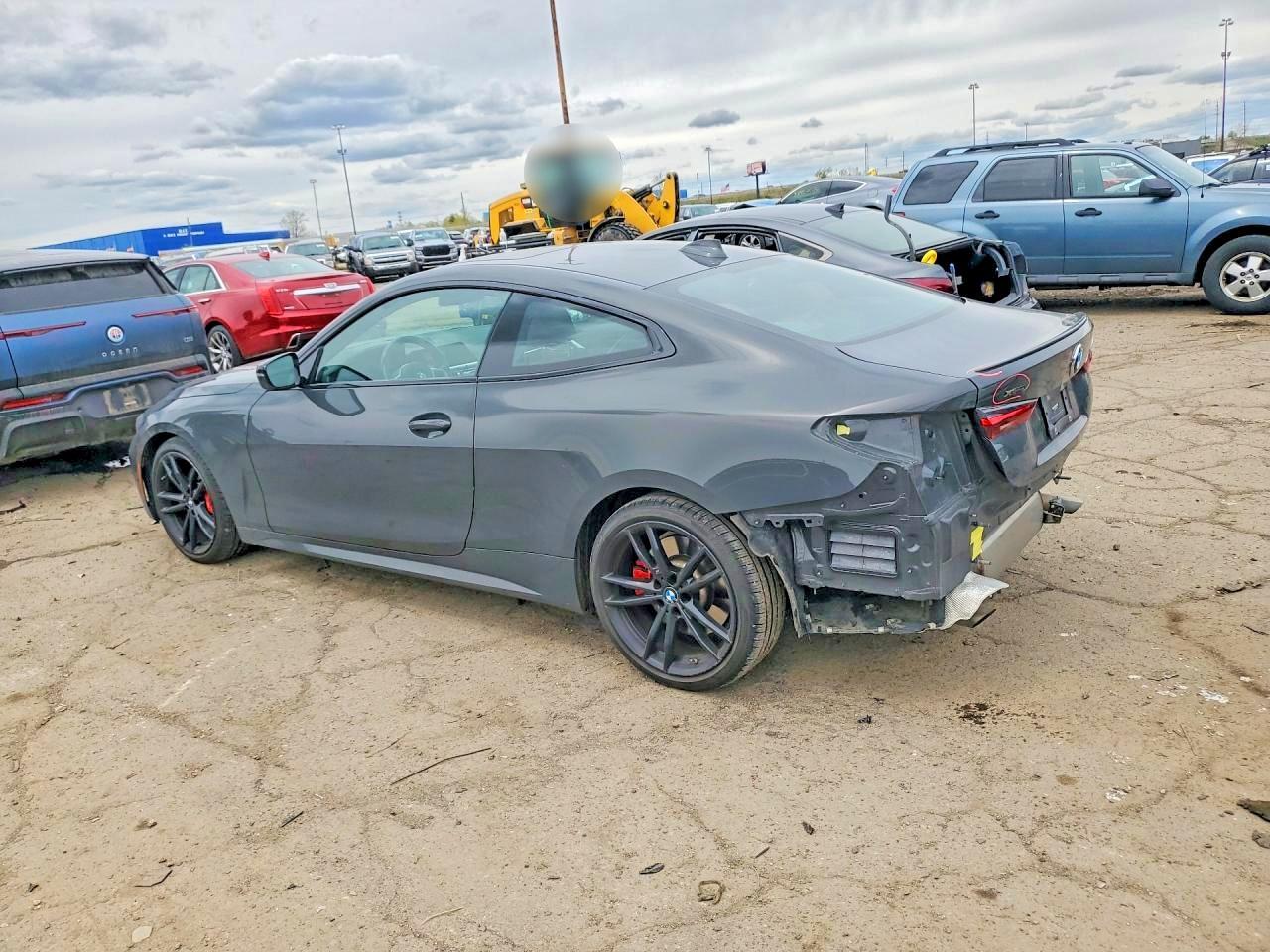 BMW M4 - zdjęcie 2