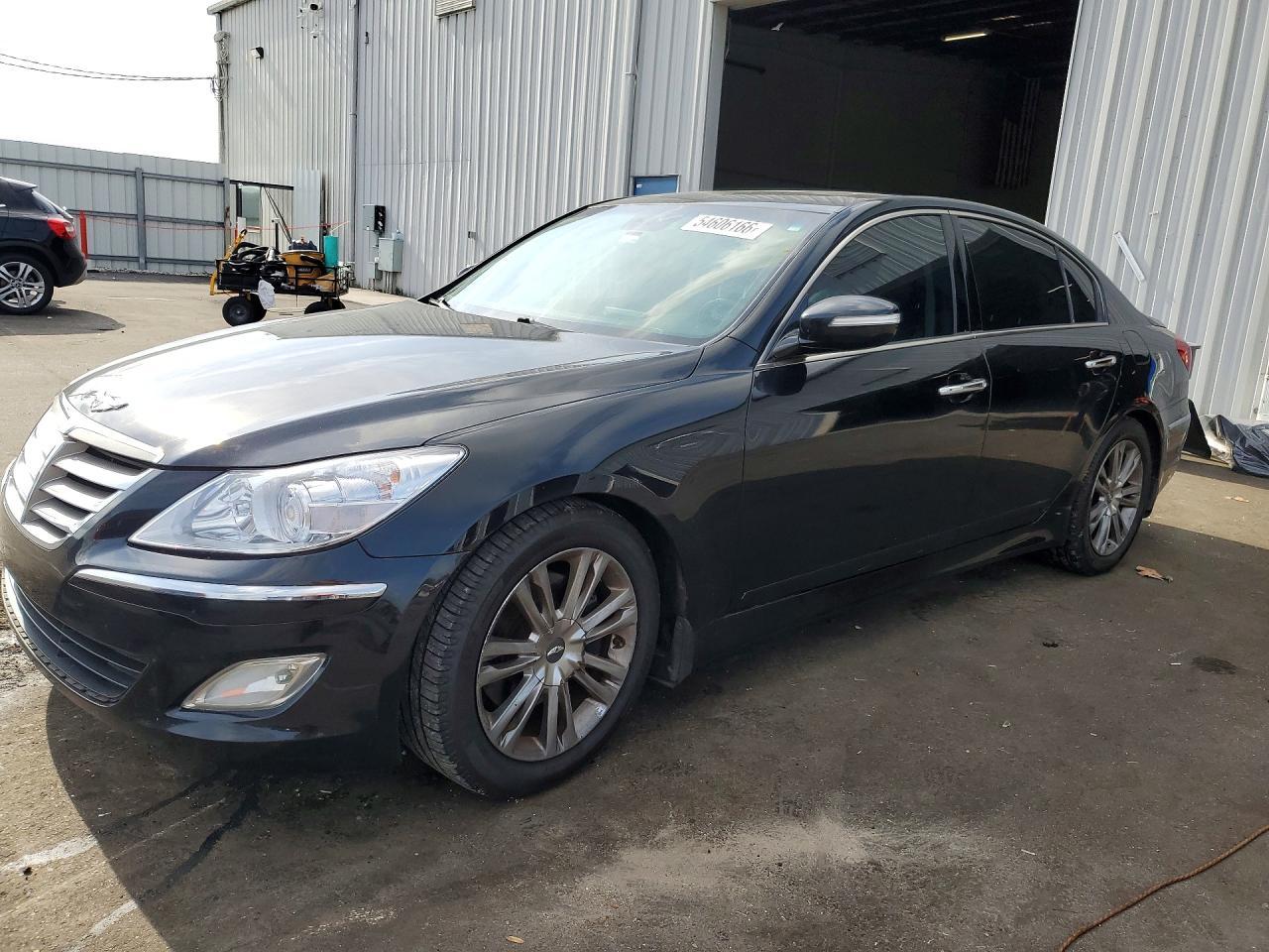 2014 Hyundai Genesis 3.8L - zdjęcie główne