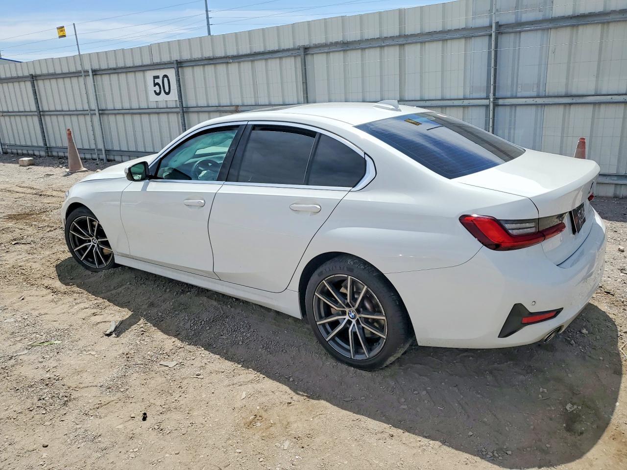 2020 BMW 330I Na - zdjęcie 2