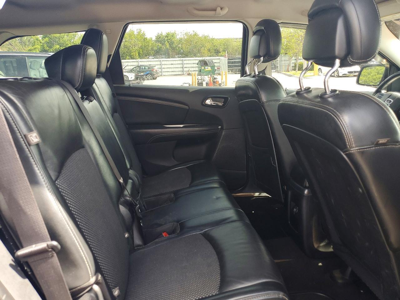 2015 Dodge Journey Crossroad - zdjęcie 10