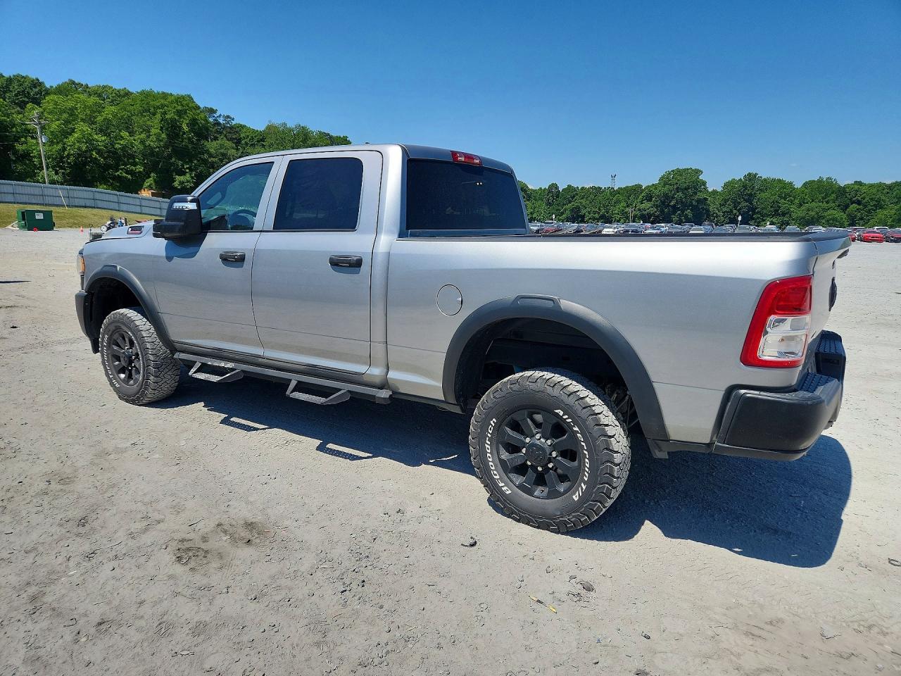 2024 Ram 2500 Tradesman - zdjęcie 2