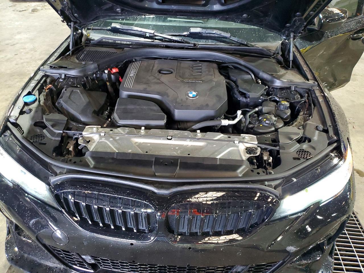 2019 BMW 330Xi - zdjęcie 11