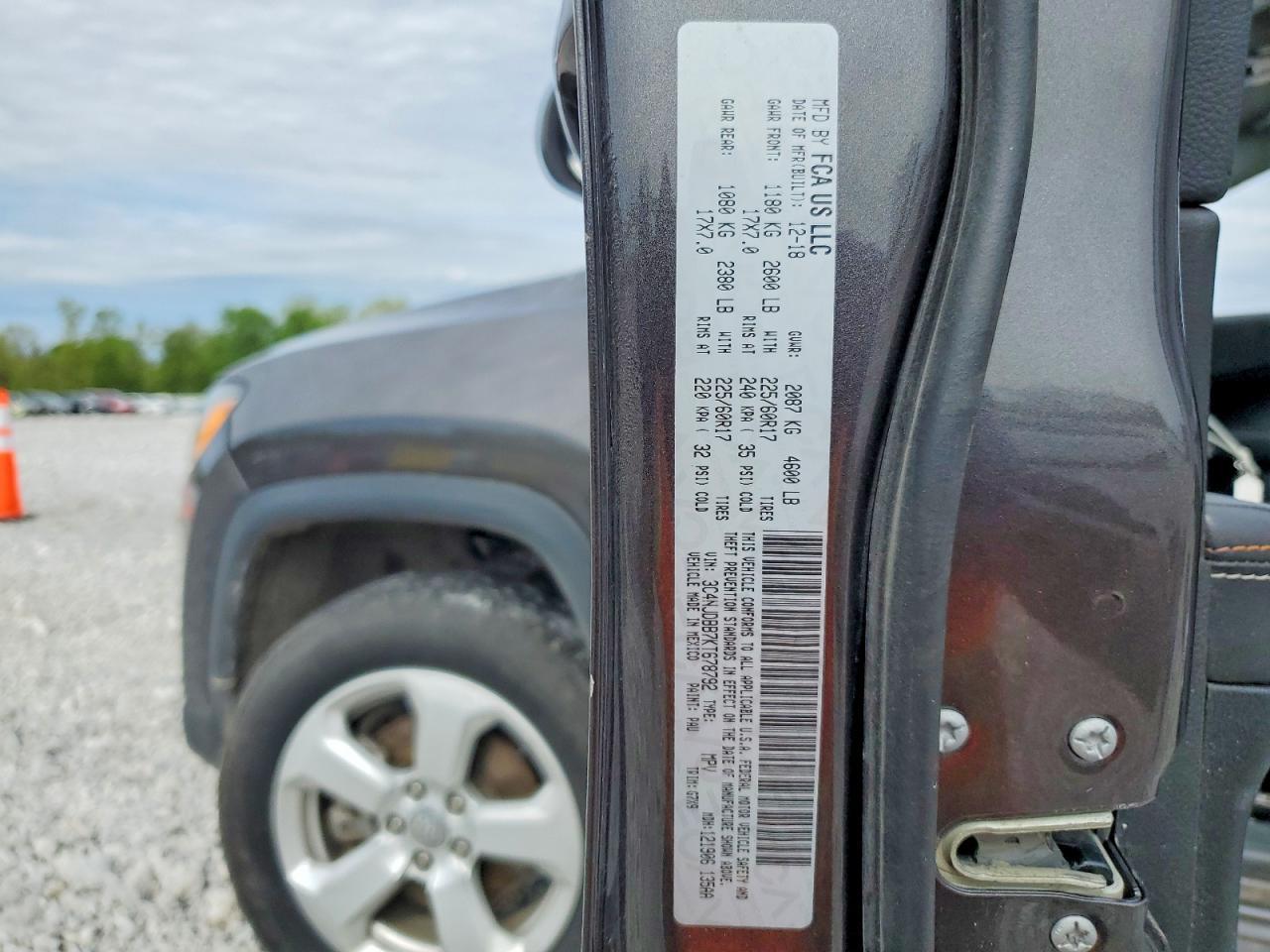2019 Jeep Compass Latitude - zdjęcie 14