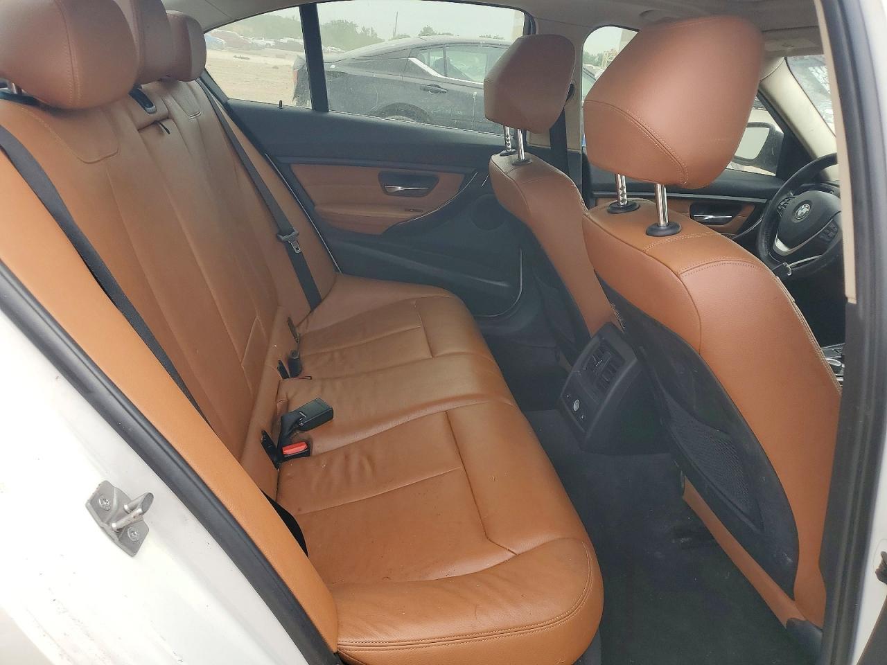 2013 BMW 328 Xi - zdjęcie 10