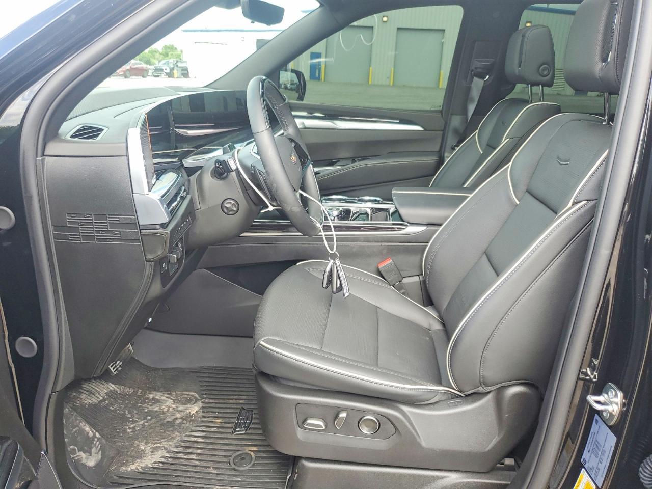 2026 Cadillac Escalade Esv Sport - zdjęcie 7
