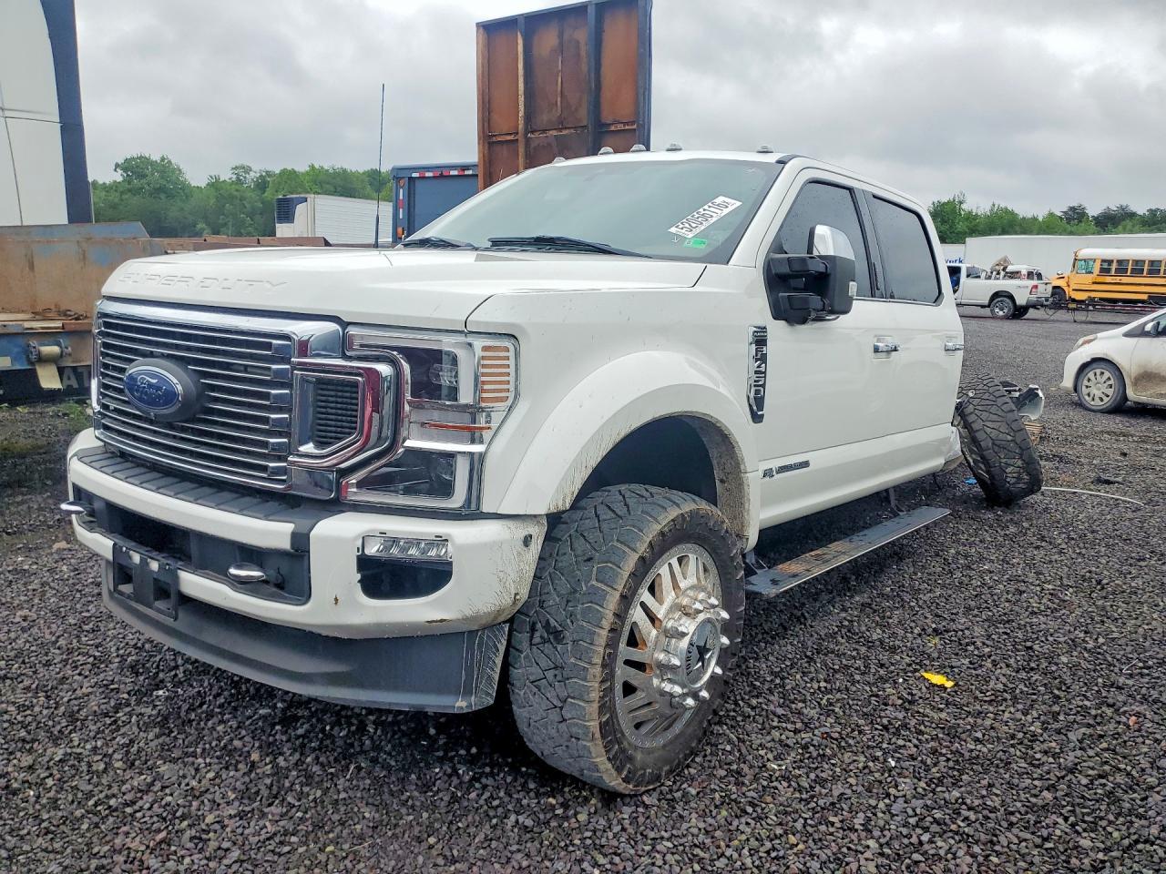 2022 Ford F450 Super Duty - zdjęcie główne