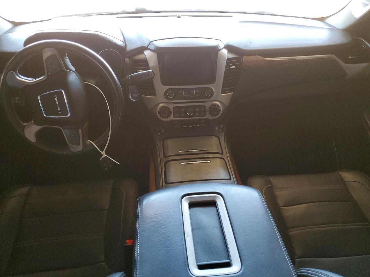 2015 GMC Yukon Denali - zdjęcie 8
