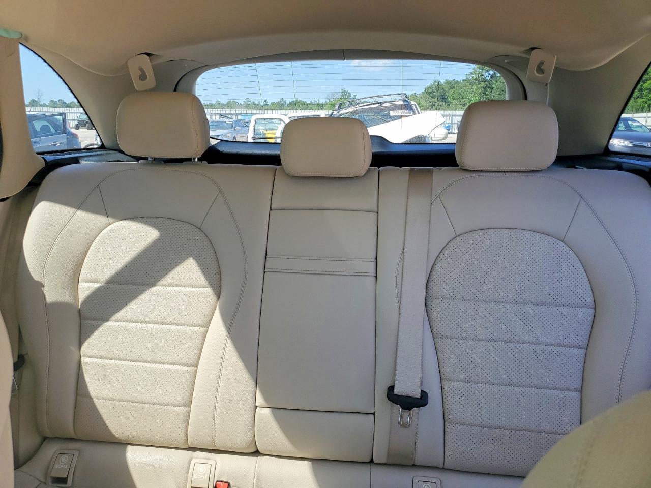 2018 Mercedes-Benz Glc 300 - zdjęcie 10