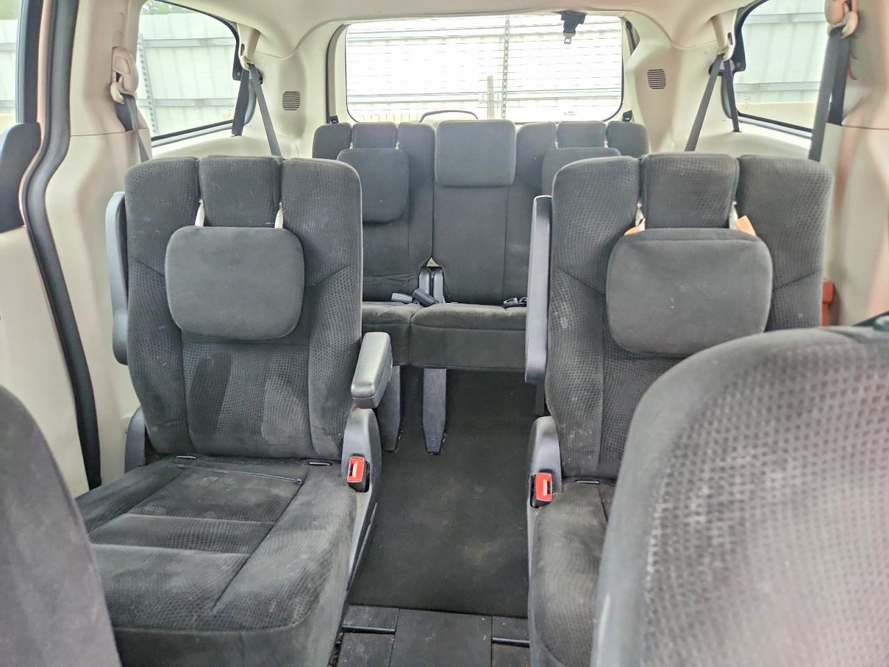 2016 Dodge Grand Caravan Sxt - zdjęcie 10