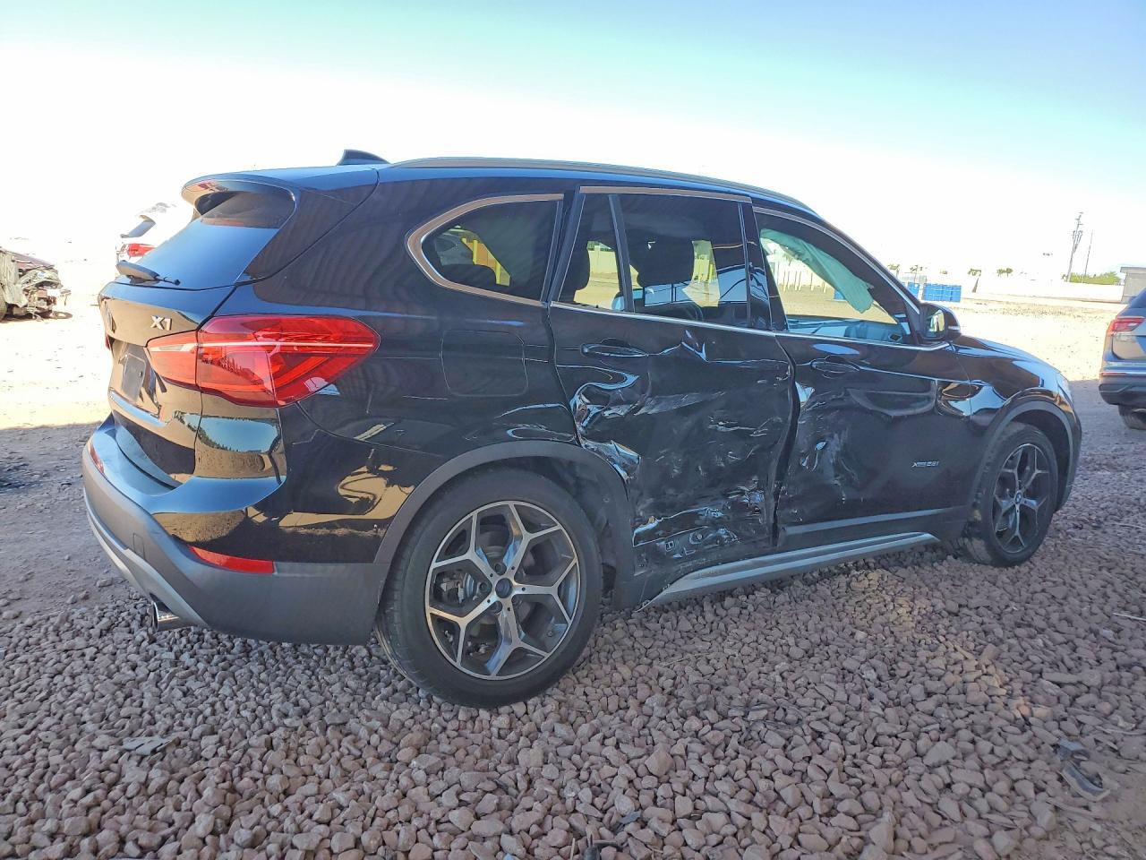 2016 BMW X1 xDrive28I - zdjęcie 3