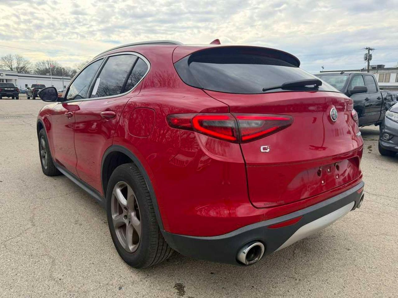 2021 Alfa Romeo Stelvio - zdjęcie 4