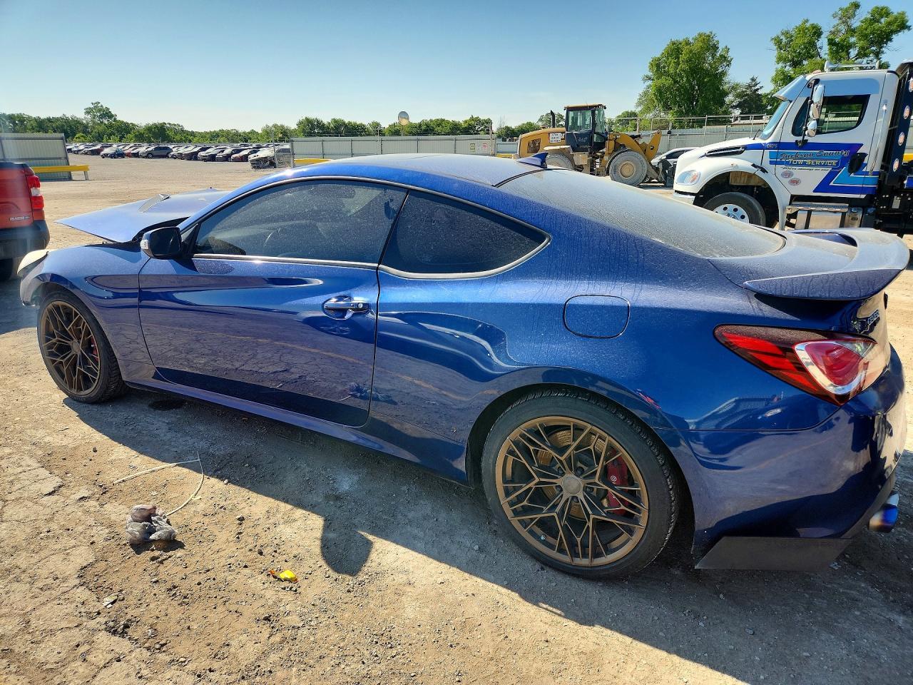 2016 Hyundai Genesis - zdjęcie 2