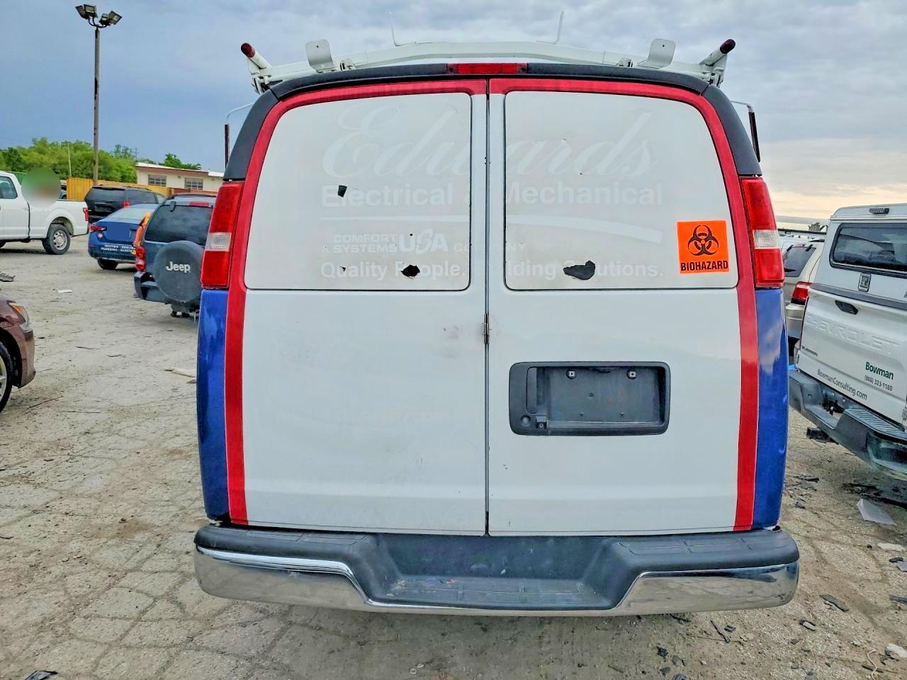 2020 GMC Savana G2500 - zdjęcie 6