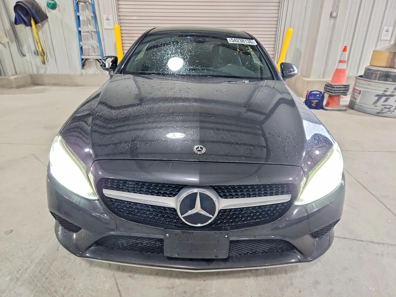 2019 Mercedes-Benz C 300 - zdjęcie 5