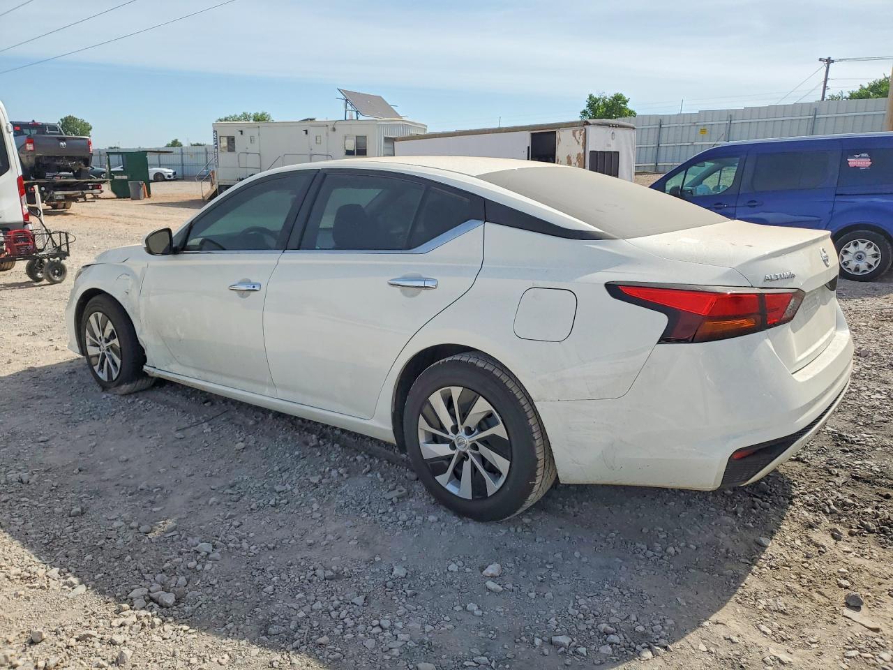 2022 Nissan Altima - zdjęcie 2
