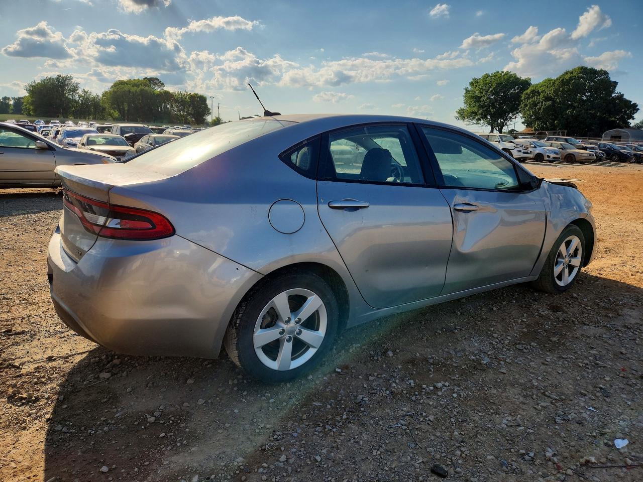 2015 Dodge Dart Sxt - zdjęcie 3