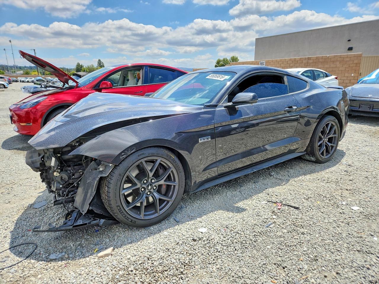 2023 Ford Mustang - zdjęcie główne