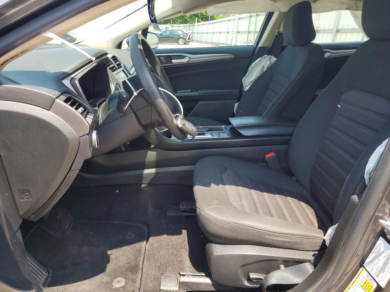 2020 Ford Fusion Se - zdjęcie 7