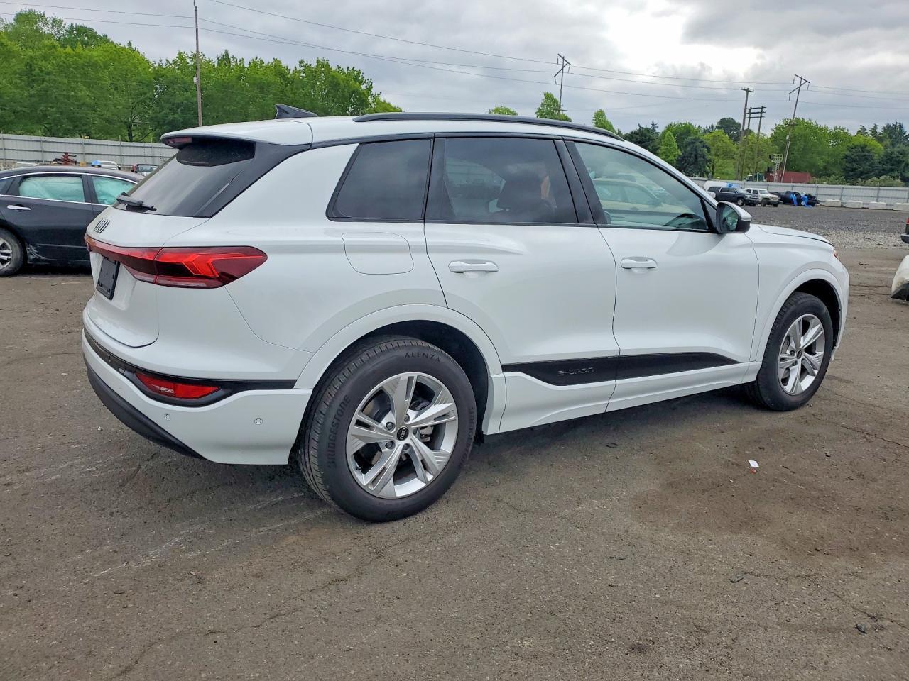 2025 Audi Q6 E-Tron Premium - zdjęcie 3