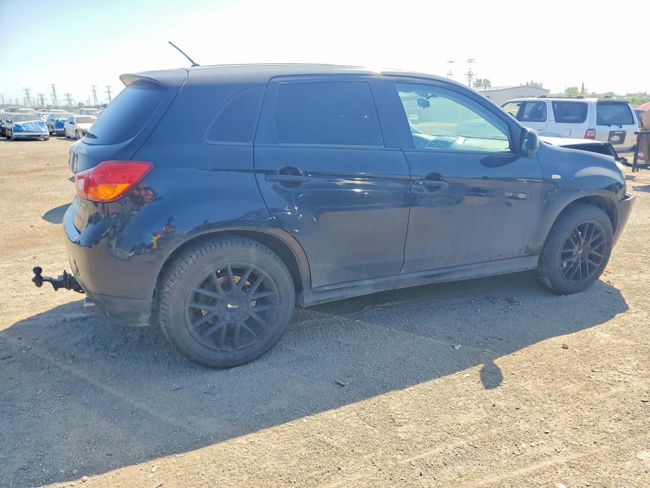 2014 Mitsubishi Outlander Sport Es - zdjęcie 3
