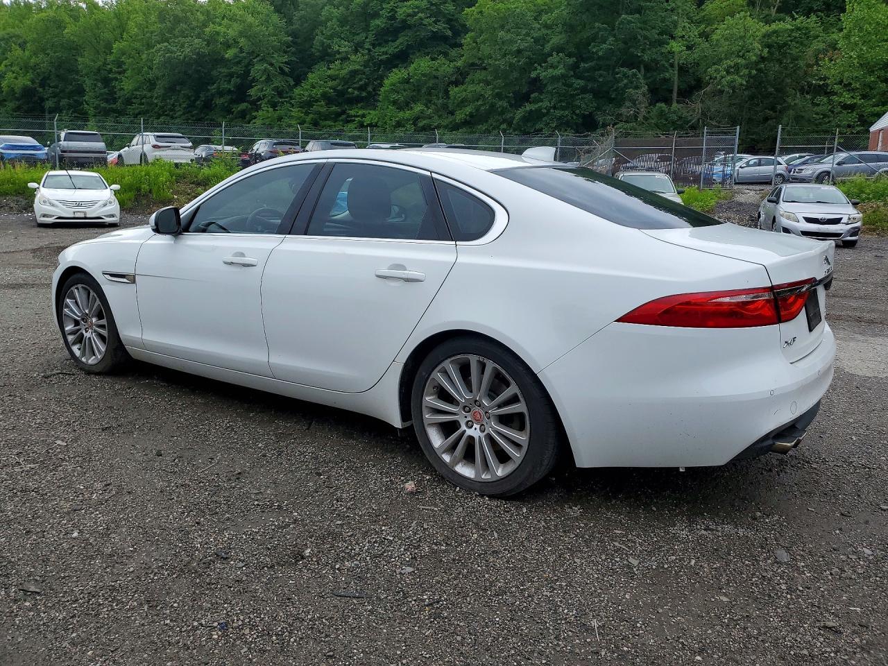 2017 Jaguar Xf Prestige - zdjęcie 2