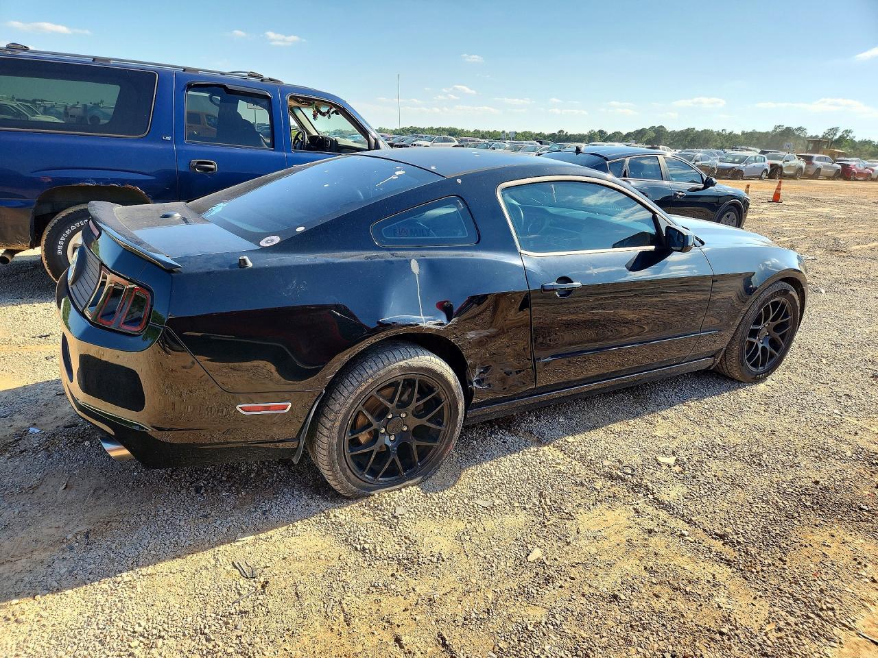 2014 Ford Mustang - zdjęcie 3