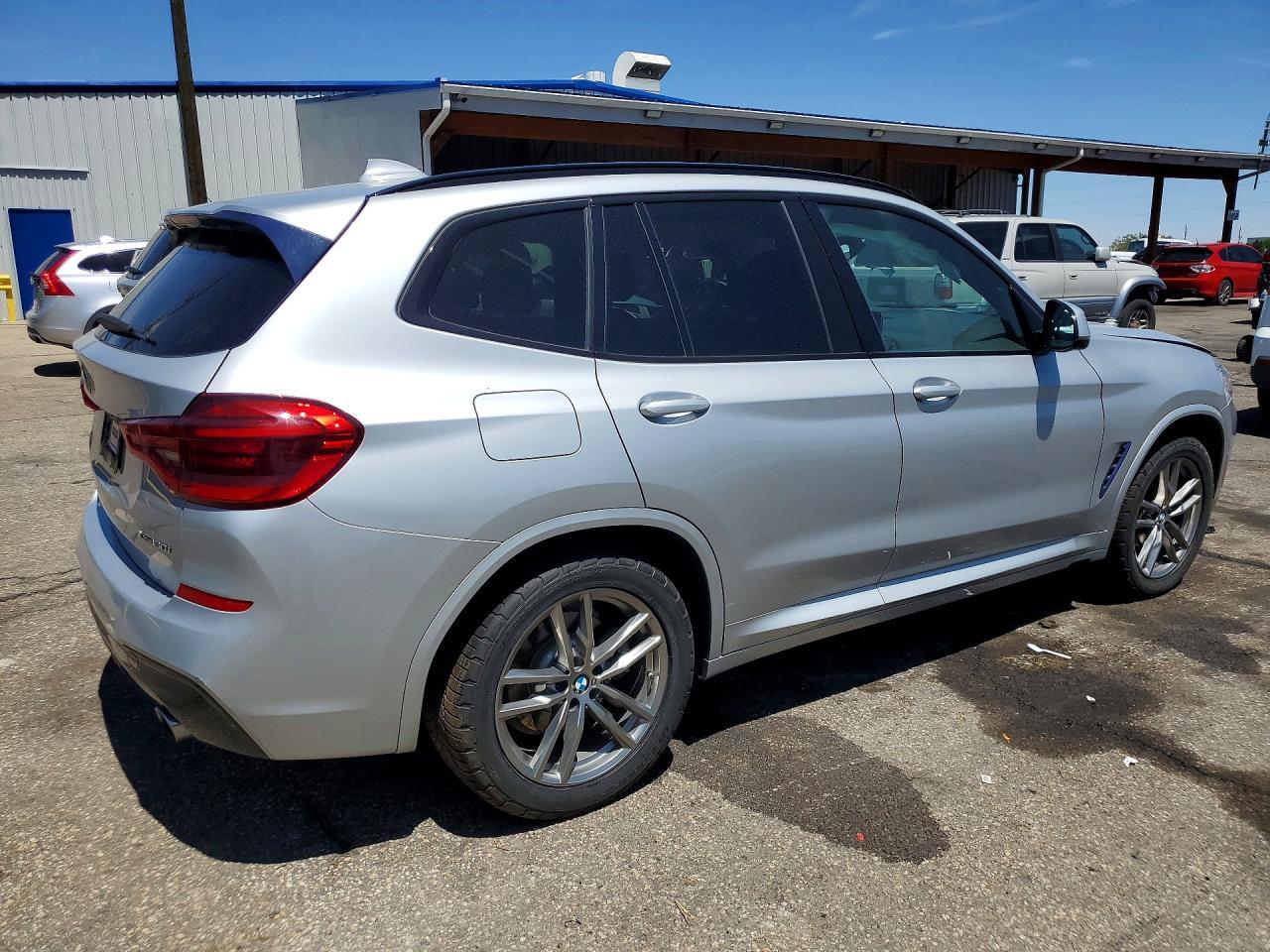 2020 BMW X3 xDrive30I - zdjęcie 3