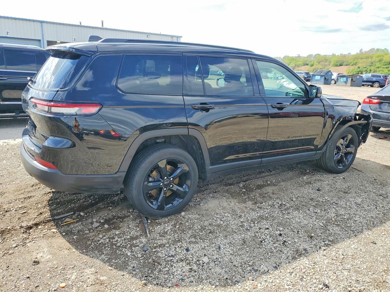 2025 Jeep Grand Cherokee L Laredo - zdjęcie 3