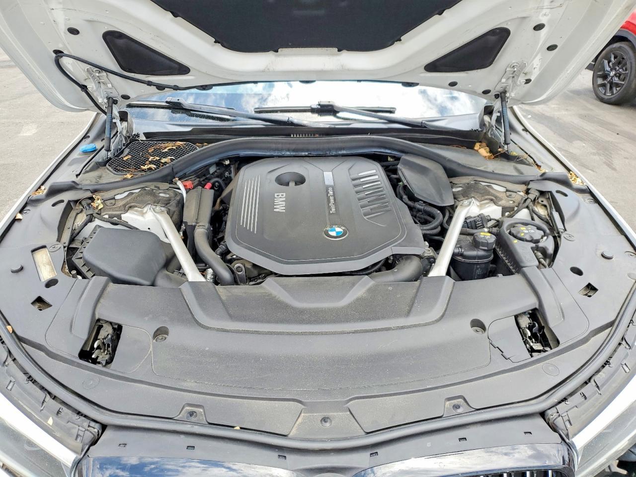 2019 BMW 740 I - zdjęcie 11