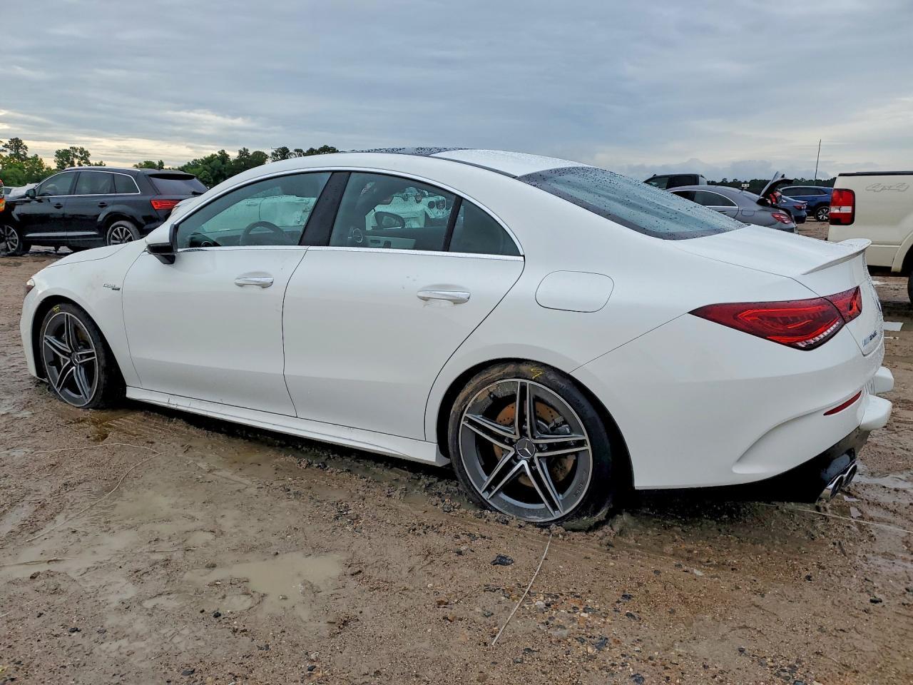 2023 Mercedes-Benz Cla 45 Amg - zdjęcie 2